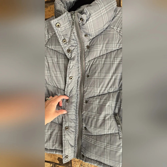 NWOT Aeropostal waist length puffer jacket - Picture 4 of 6